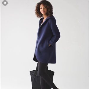 Lululemon City Bound Reversible Wrap